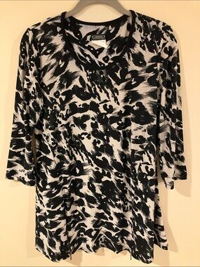 Clientele Super Soft Black & White Animal-Print Tunic Top